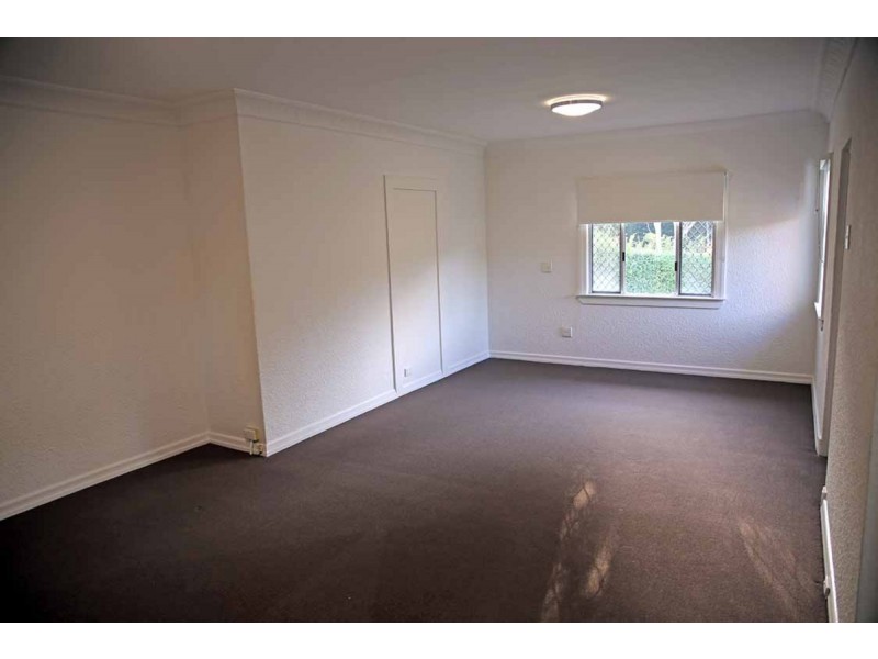 96 Ellen Street, Oxley QLD 4075