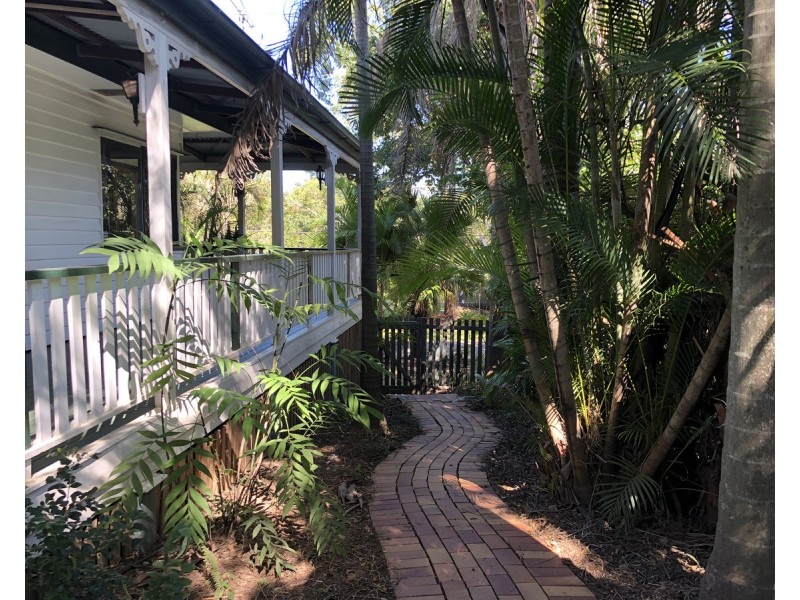 40 Logan Avenue, Oxley QLD 4075