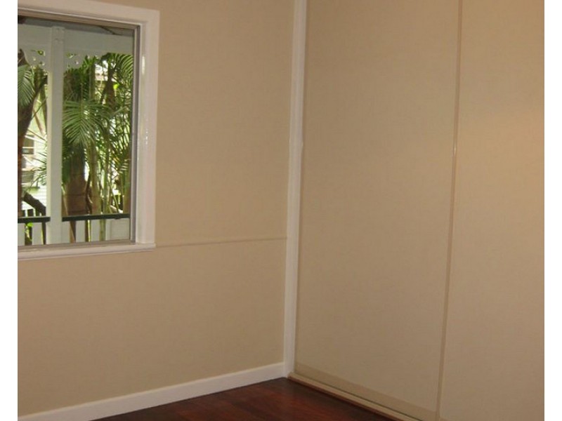 40 Logan Avenue, Oxley QLD 4075