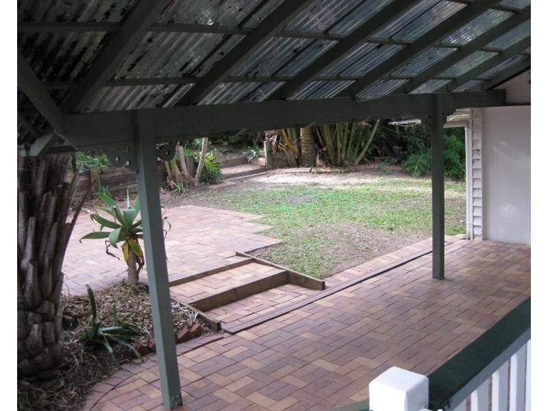 40 Logan Avenue, Oxley QLD 4075