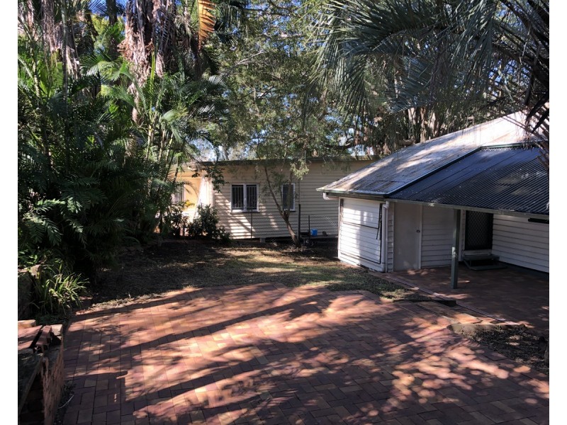40 Logan Avenue, Oxley QLD 4075