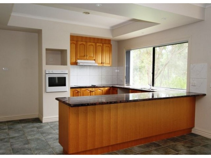 35 Shorts Road, Research VIC 3095