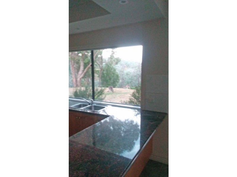 35 Shorts Road, Research VIC 3095