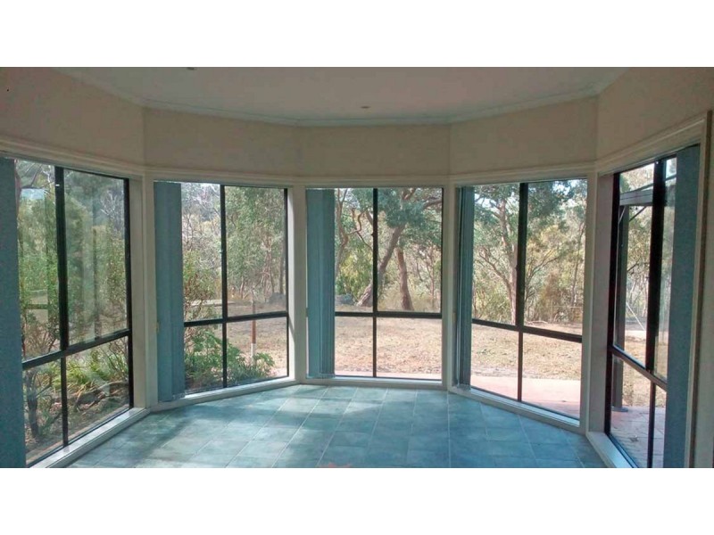 35 Shorts Road, Research VIC 3095