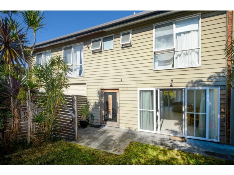 48 Dammerel Crescent, Emerald Beach NSW 2456