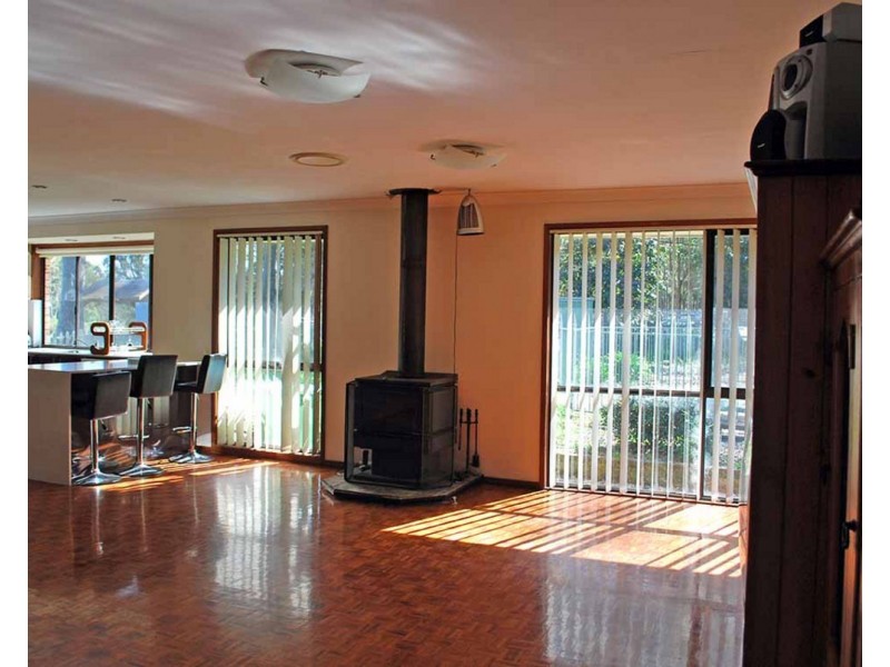 90 Jensen Road, Wadalba NSW 2259