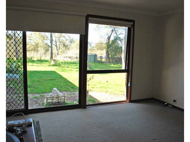 90 Jensen Road, Wadalba NSW 2259