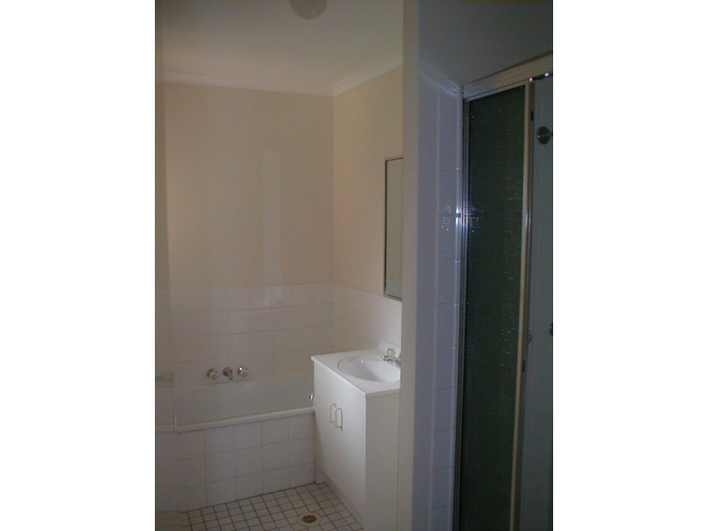 1/5 Tannock Street, Ashmore QLD 4214