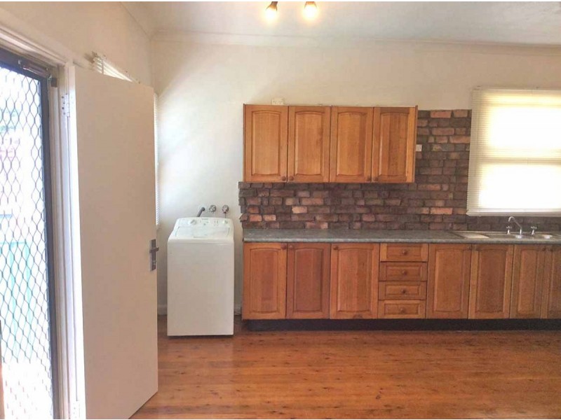 87 Bridge Road, Westmead NSW 2145