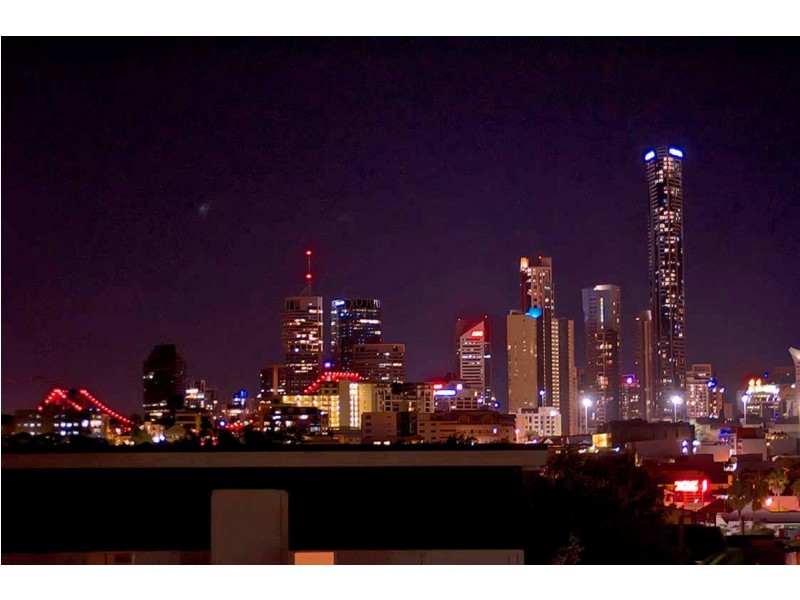 19 Midvale Lane, Teneriffe QLD 4005