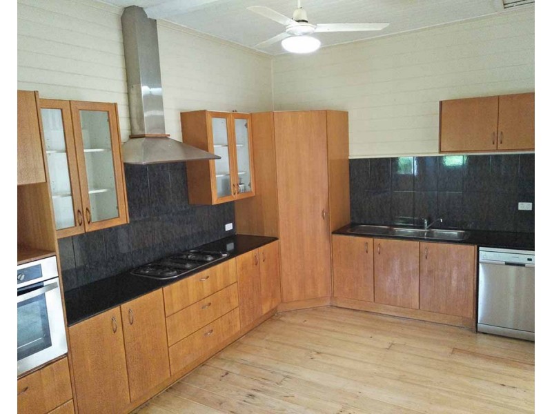 43 Lawrence Street, Gympie QLD 4570