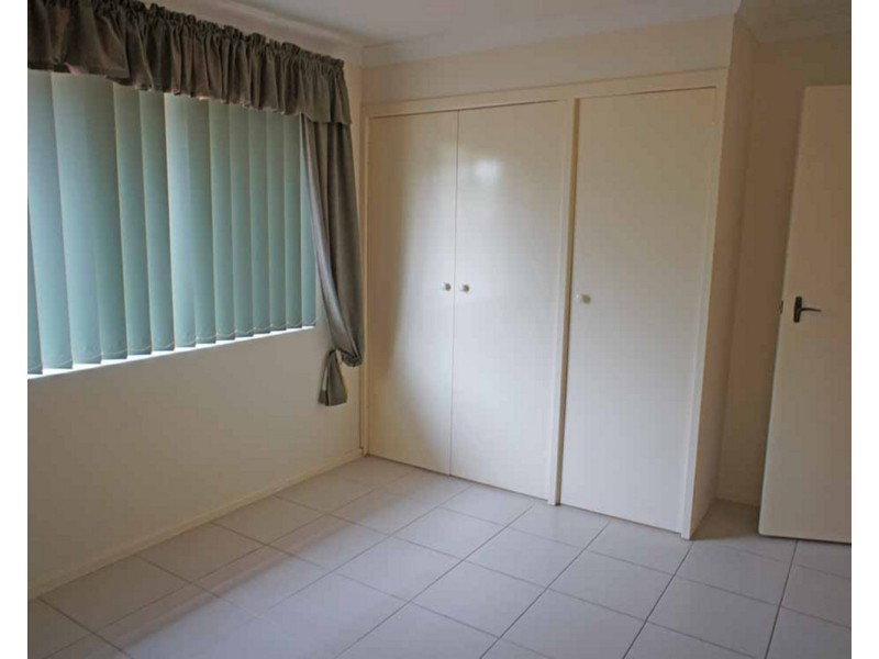 2 Brookside Avenue, Kelmscott WA 6111