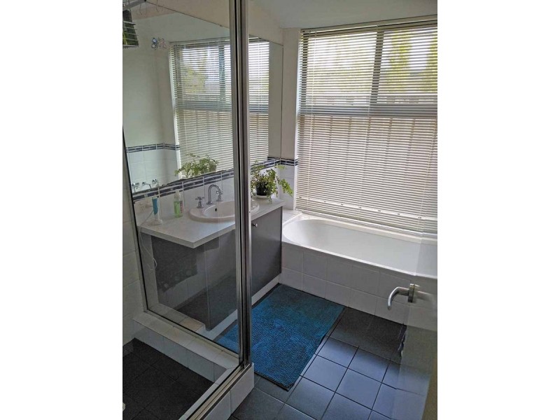 15 Marsdenia Road, Halls Head WA 6210