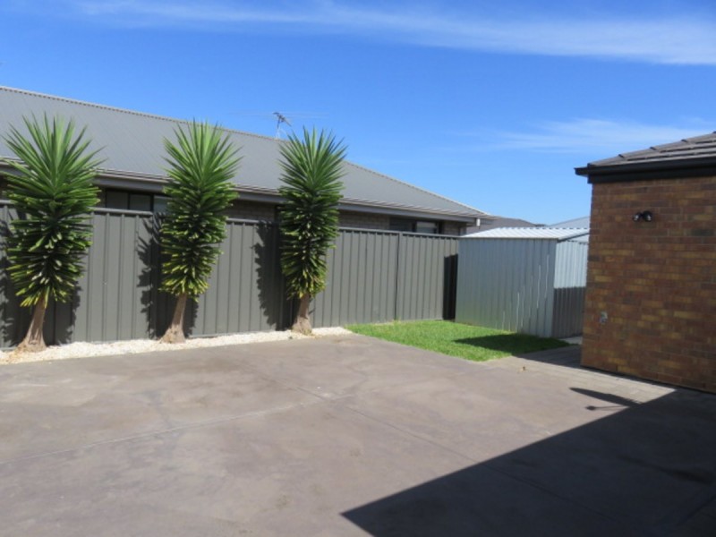 24 Wattlebird Drive, Burton SA 5110