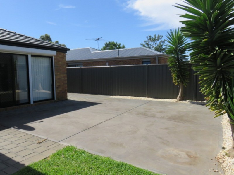 24 Wattlebird Drive, Burton SA 5110
