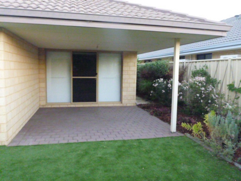 22 Cologne Parkway, Piara Waters WA 6112