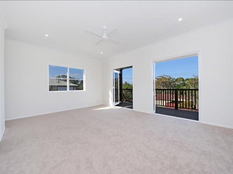 27A Macdonald Street, Dicky Beach QLD 4551