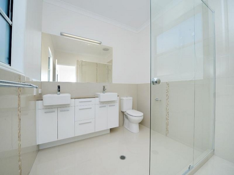 27A Macdonald Street, Dicky Beach QLD 4551
