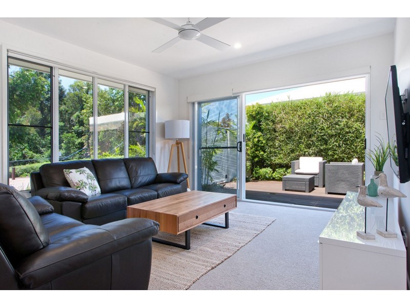 22 Smoke Bush Drive, Noosa Heads QLD 4567