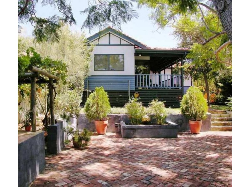 184 Holbeck Street, Doubleview WA 6018