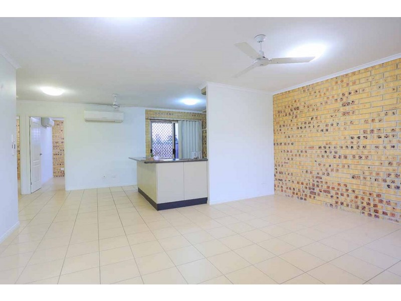 4/9 Maud Street, Mirani QLD 4754