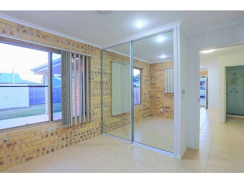 4/9 Maud Street, Mirani QLD 4754