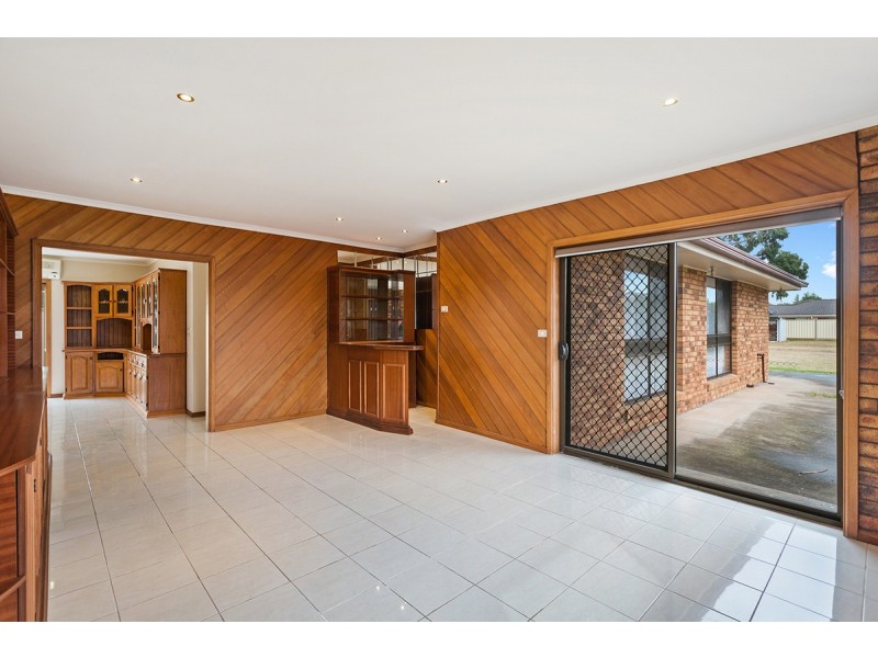 6 Bird Court, Hoppers Crossing VIC 3029