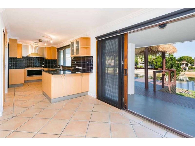 12 Park Avenue, Broadbeach Waters QLD 4218
