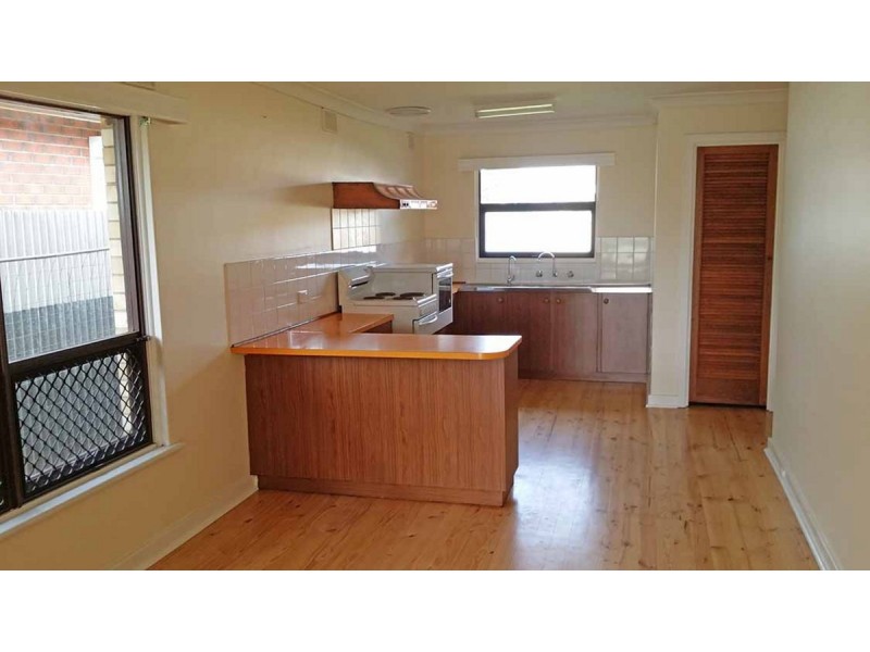 28 Fairway Drive, Seaton SA 5023