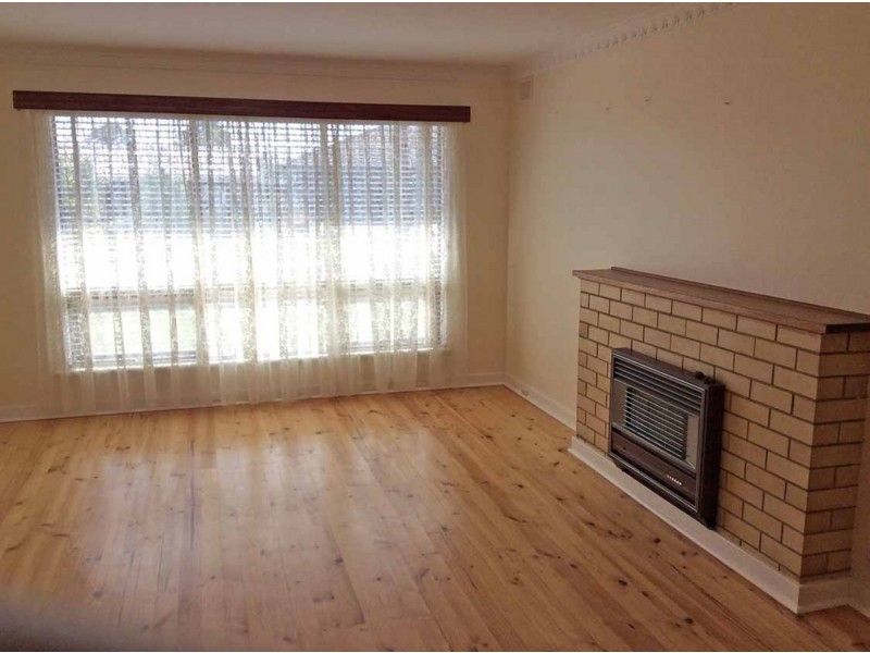 28 Fairway Drive, Seaton SA 5023