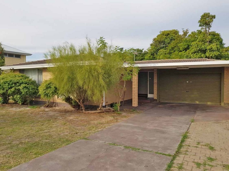 32 Vahland Avenue, Riverton WA 6148