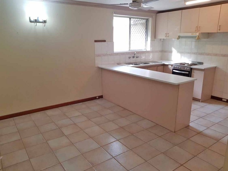 32 Vahland Avenue, Riverton WA 6148