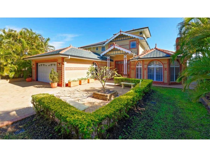 27 Constance Court, Newport QLD 4020