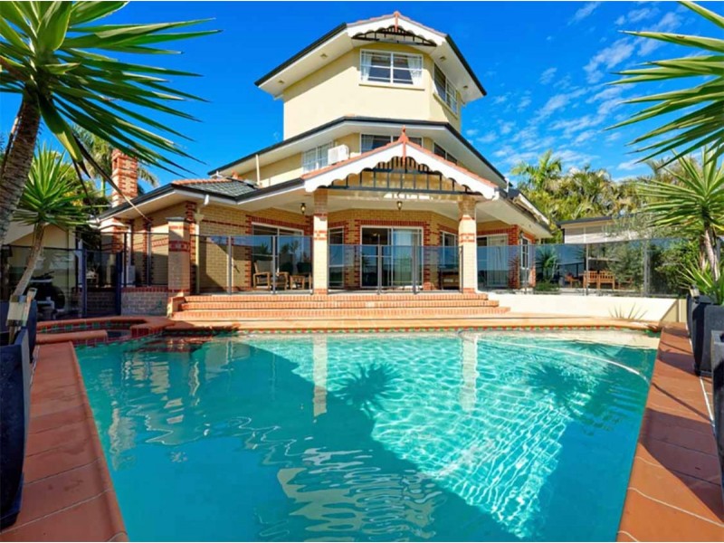 27 Constance Court, Newport QLD 4020