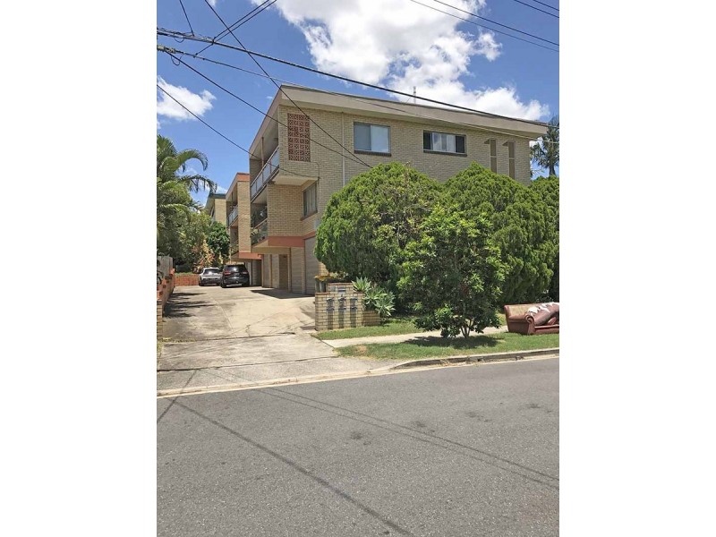 2/11 Robinson, Coorparoo QLD 4151