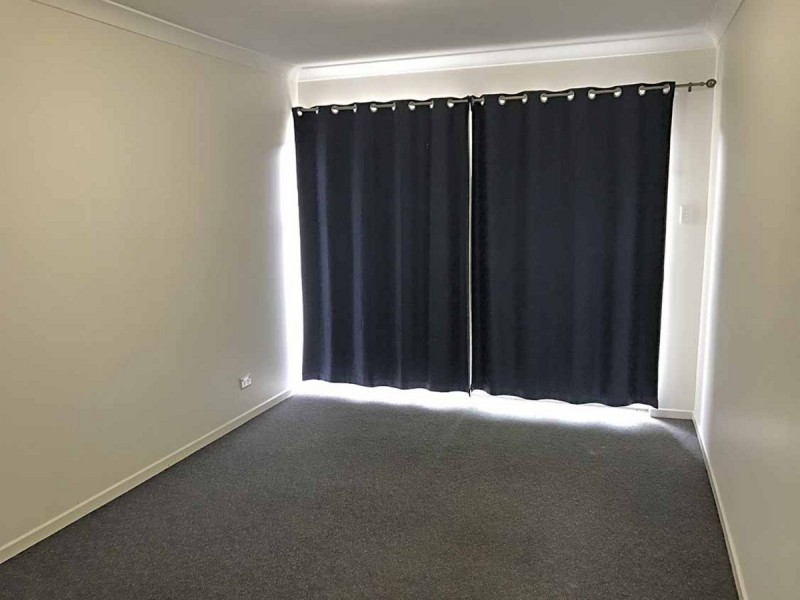 2/11 Robinson, Coorparoo QLD 4151