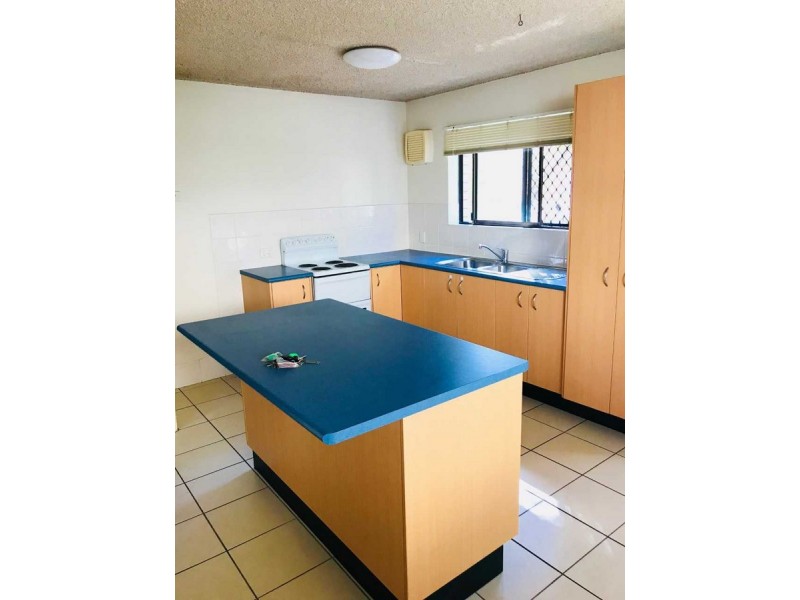 2/18 Kalinda Avenue, Mooloolaba QLD 4557