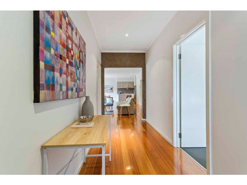 27 Charles Street, Dromana VIC 3936