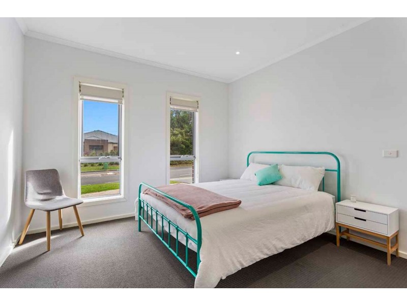 27 Charles Street, Dromana VIC 3936