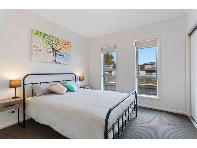 27 Charles Street, Dromana VIC 3936