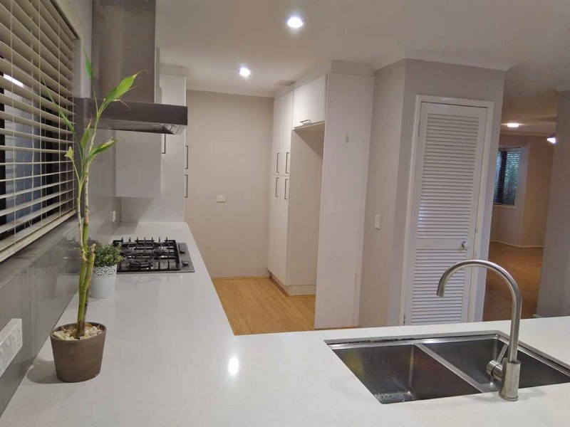 6 Lenna Court, Karawara WA 6152