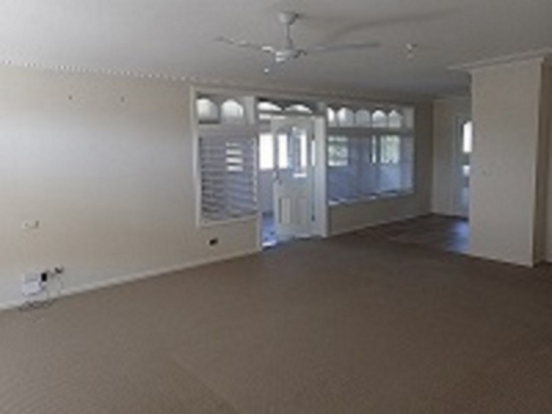 2/2 Conden Place, Toukley NSW 2263