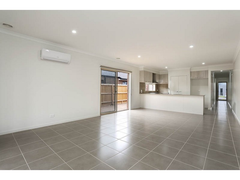 25 Allambee Street, Melton West VIC 3337