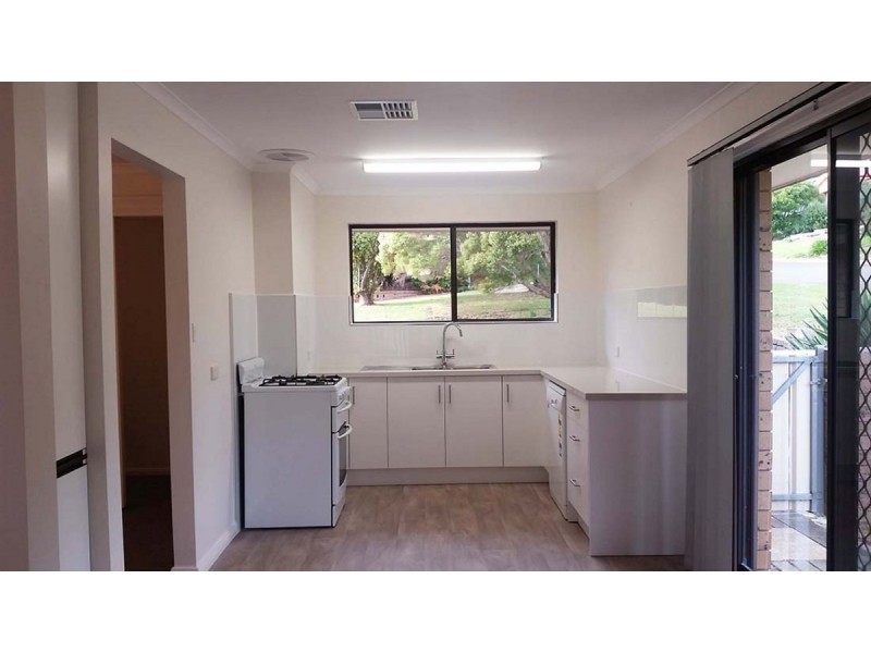 1 Curtis Court, Happy Valley SA 5159