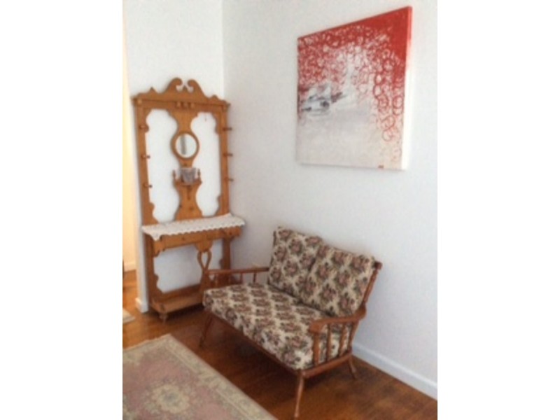 8 Robin Street, Lakes Entrance VIC 3909