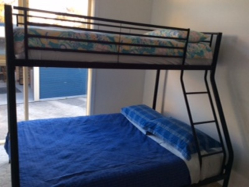 8 Robin Street, Lakes Entrance VIC 3909