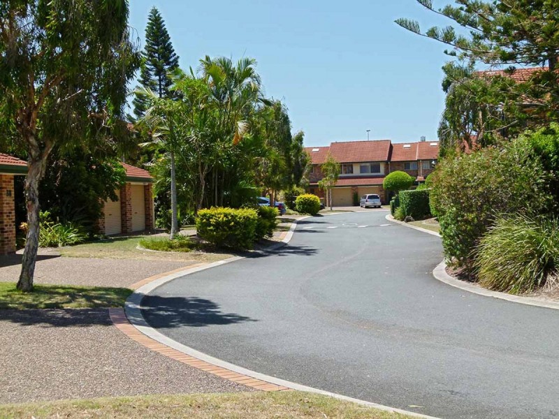 30/1-5 Santa Cruz Blvde, Clear Island Waters QLD 4226