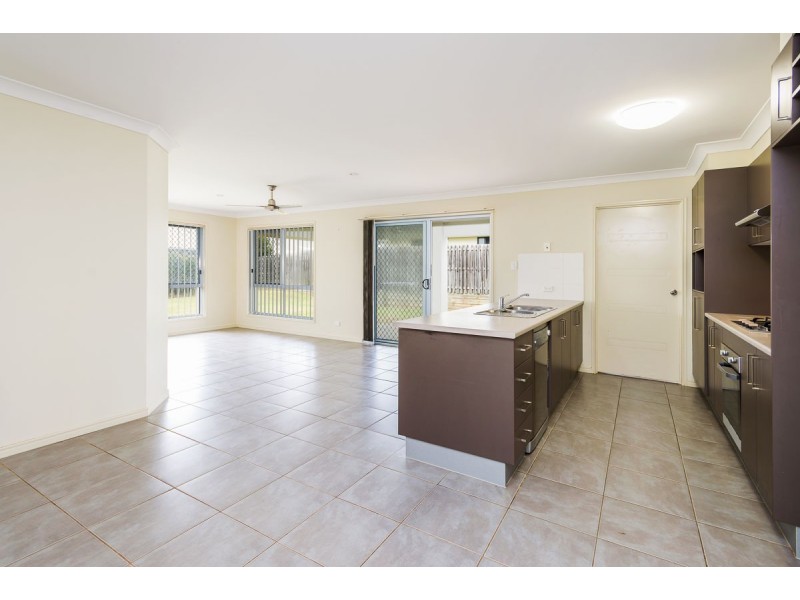 21 Azure Way, Coomera QLD 4209