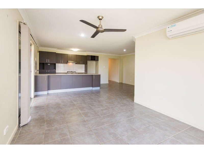 21 Azure Way, Coomera QLD 4209