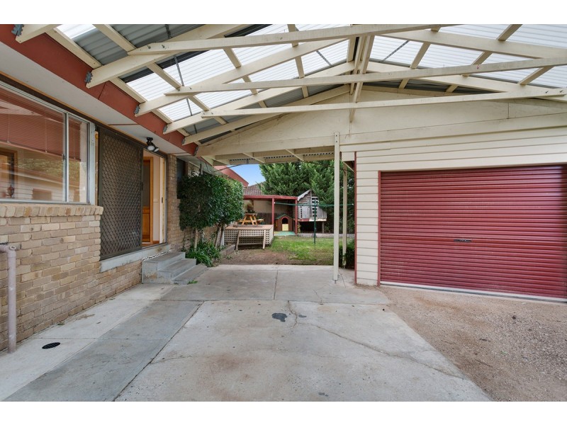 22 Rathdowne Circuit, Melton West VIC 3337